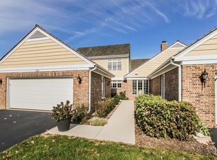 1304 Shire Cir #4, Inverness, IL 60067