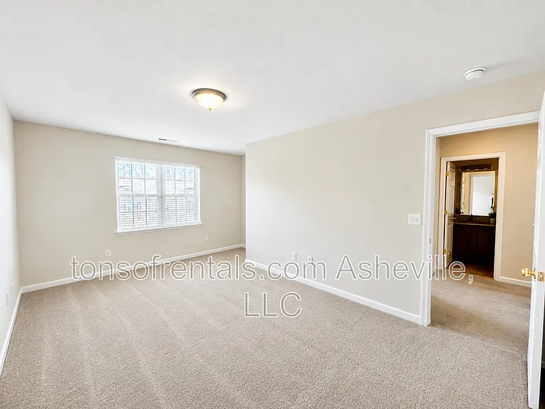 85 Farington Cir — Photo 19