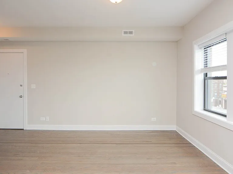 3407 W Fullerton Ave #D4 — Photo 6