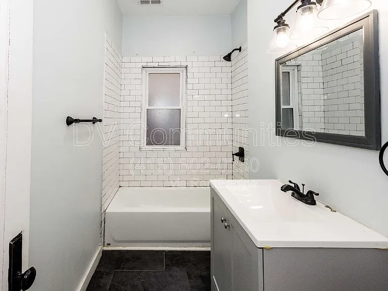 3300 E 149th St #5 — Photo 11