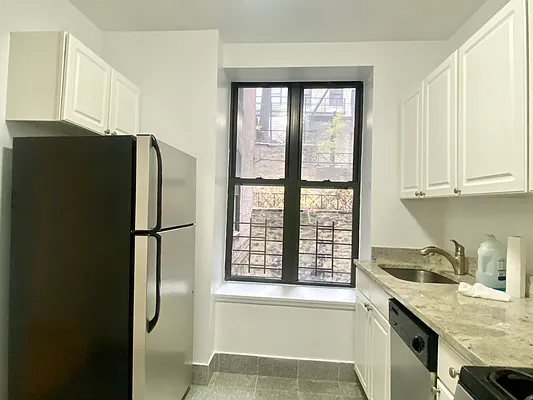 Rented by Hagstrom Management Inc | media 18