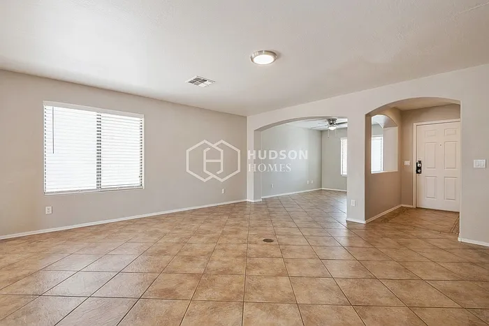 23796 W La Vista Dr — Photo 5