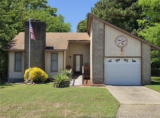 556 Glensford Dr, Fayetteville, NC 28314