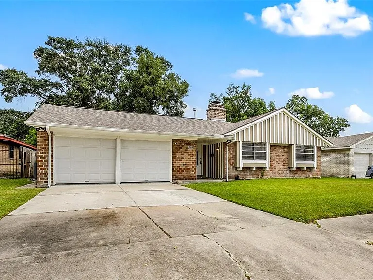 6414 Heatherbloom Dr — Photo 2