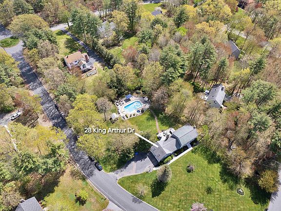 4th image of 28 King Arthur Drive