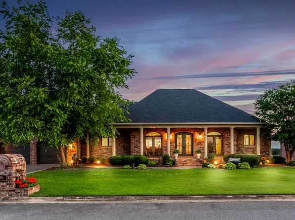95 River Road Dr W, Mayflower, AR 72106