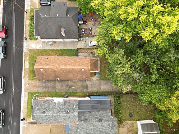 4th image of 2633 Grover Hill Ave