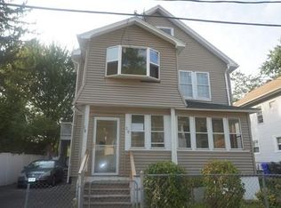 18 Sullivan St, Springfield, MA 01104