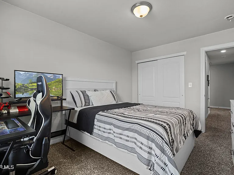 12245 Desert Pine Ave — Photo 12