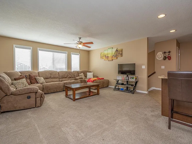 3719 Marigold Dr — Photo 9