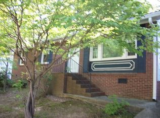 300 Tomberlin Rd, Mount Holly, NC 28120