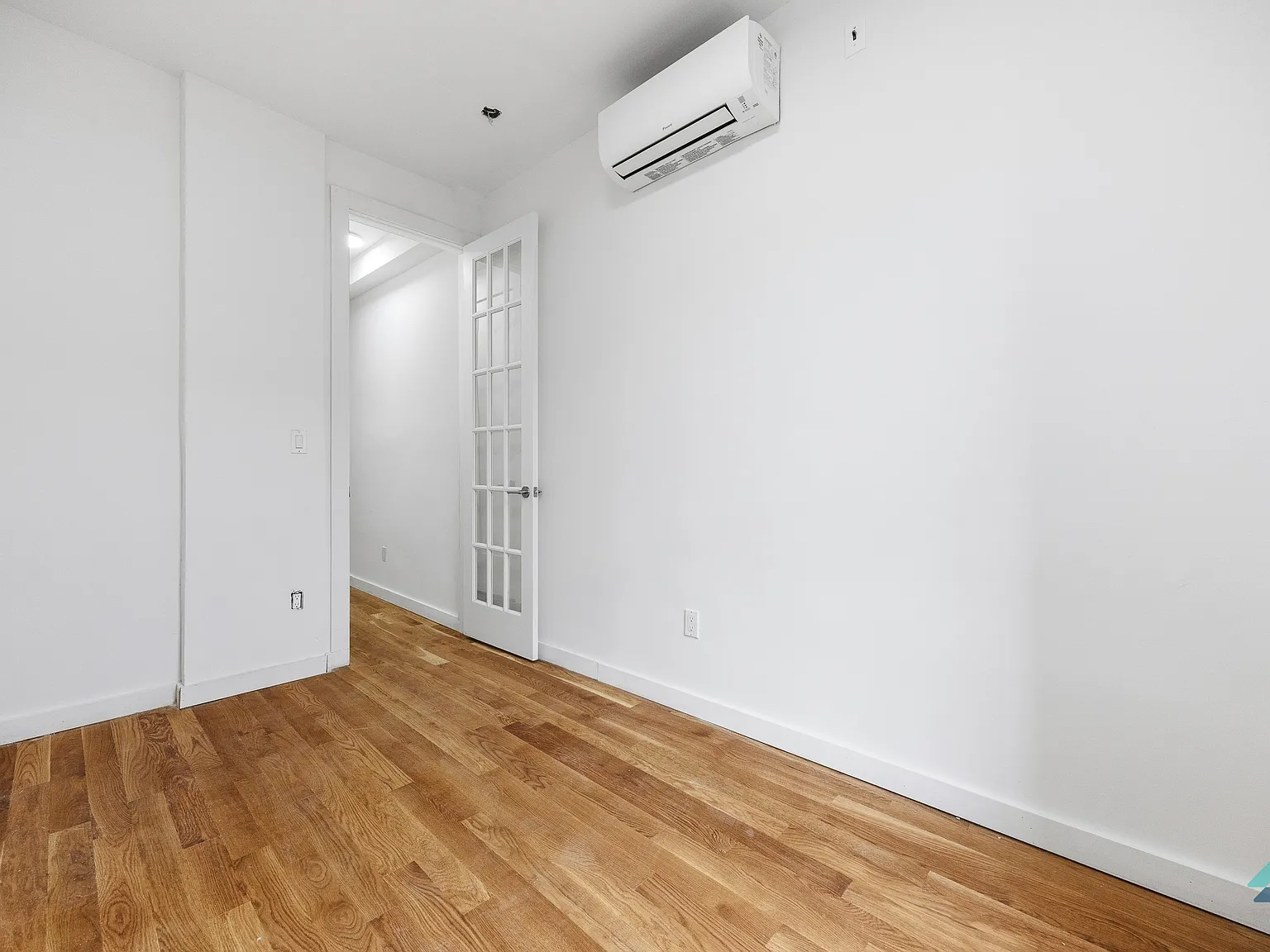 441 Wilson Avenue — Photo 4