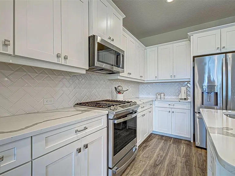 233 Palidoro Cir — Photo 25