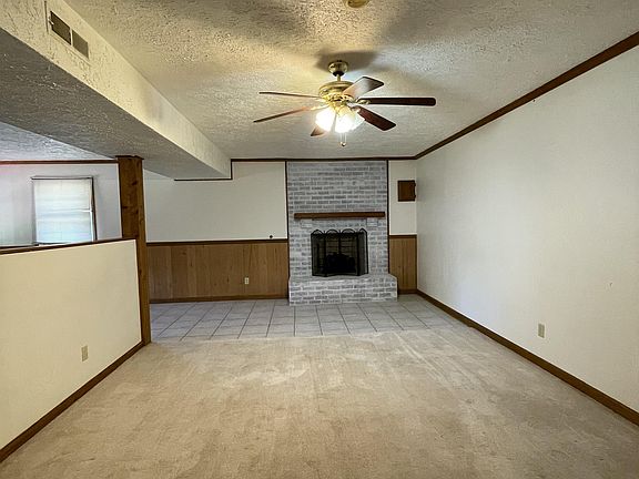 2nd image of 1884 Prophet Rd