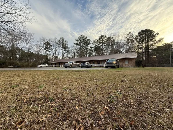 206 Flanders St, Dublin, GA 31021