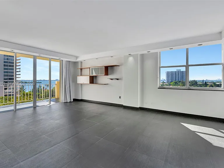 11111 Biscayne Blvd #9B-928 — Photo 9