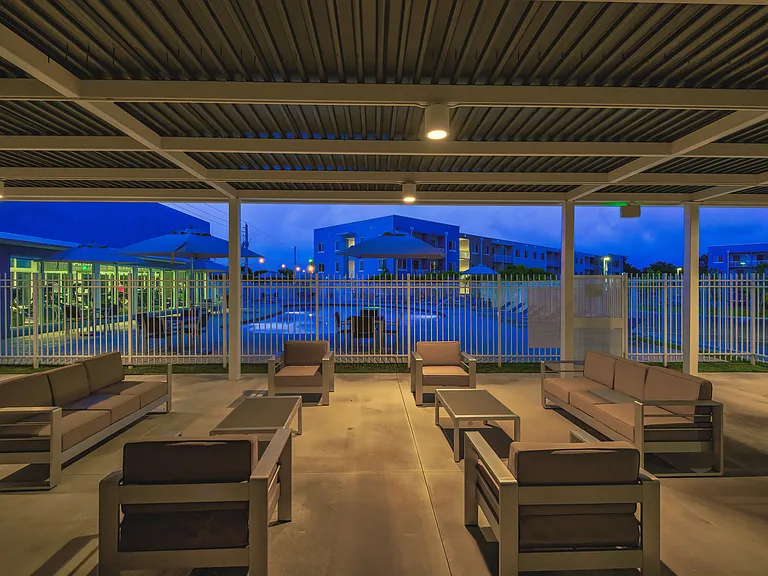 Pine Groves Apartments — Photo 32
