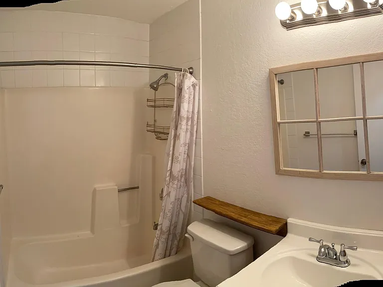 1103 Spring Valley Cmn — Photo 15