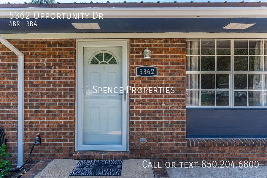4 bed, 1742 sqft, $1,825 — Photo 2