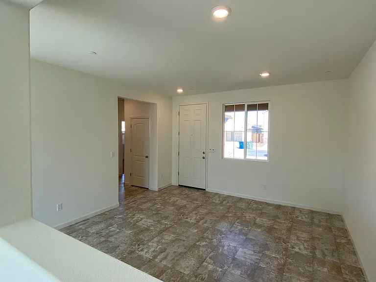7199 E University Ave — Photo 30