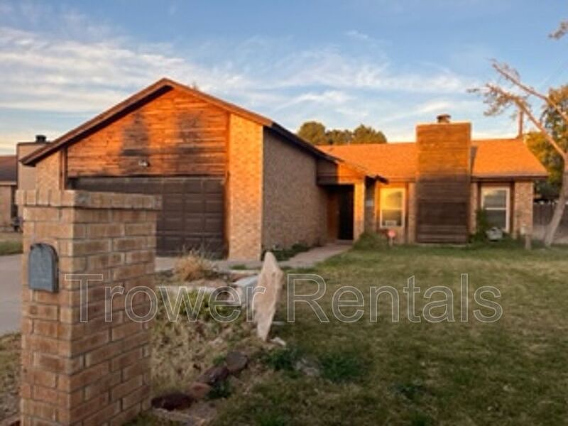1st image of 4452 Esmond Dr