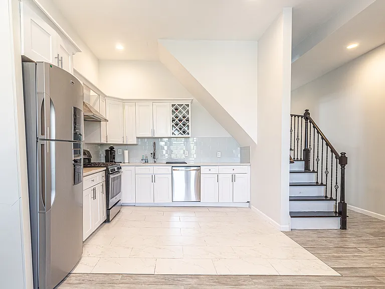 91 Palisade Ave #2 — Photo 6