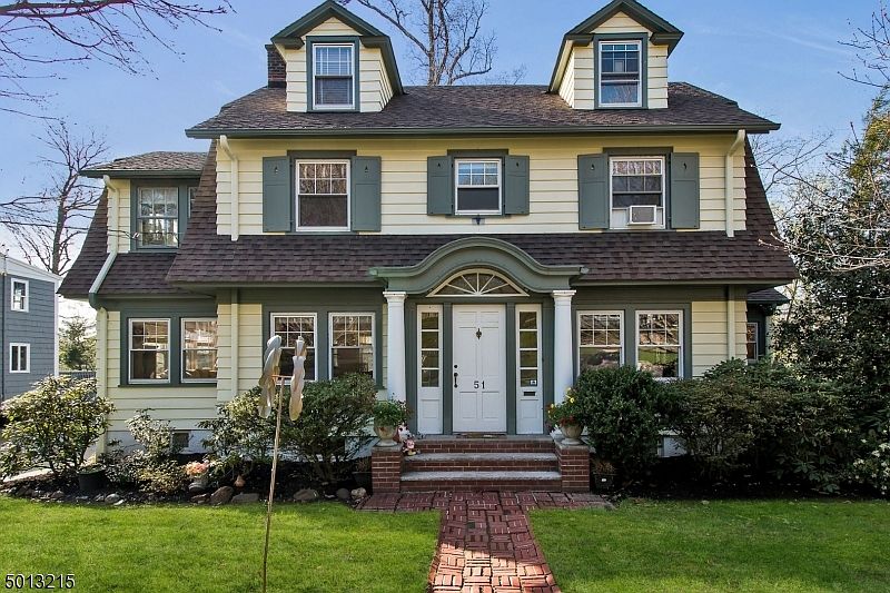 1st image of 51 Forest Ave