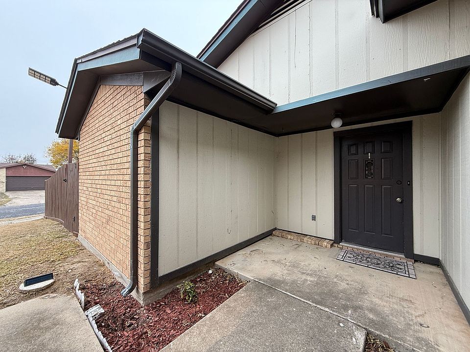 2nd image of 1708 Joy Dr
