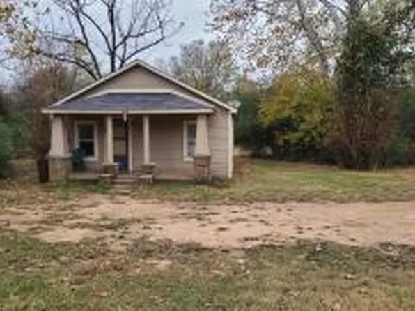 121 Marina Dr, Clarksville, AR 72830