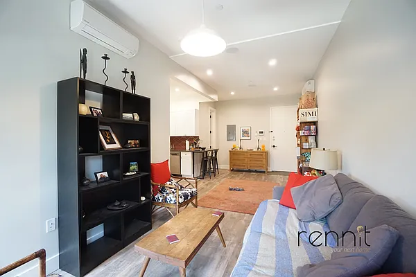 Rented by Rennit Inc. | media 18