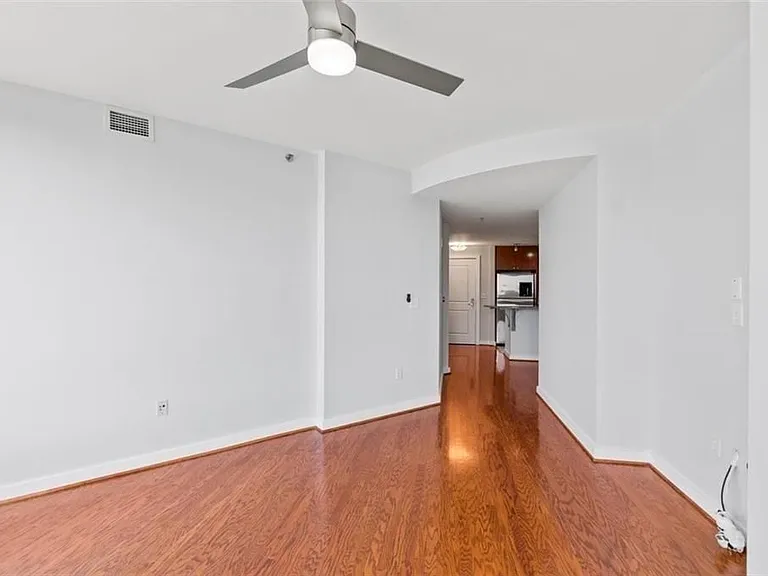 3338 Peachtree Rd NE #1104 — Photo 17