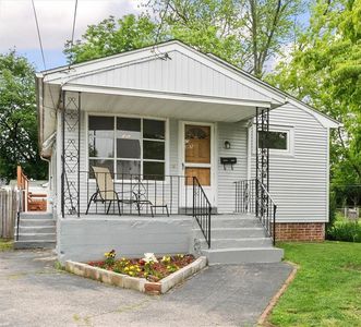 30 Pond St, West Warwick, RI, 02893