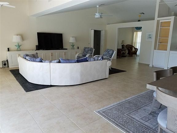 3rd image of 1135 Bowline Dr