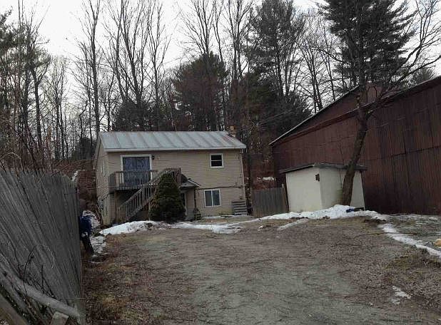 2nd image of 20 Commercial Ave