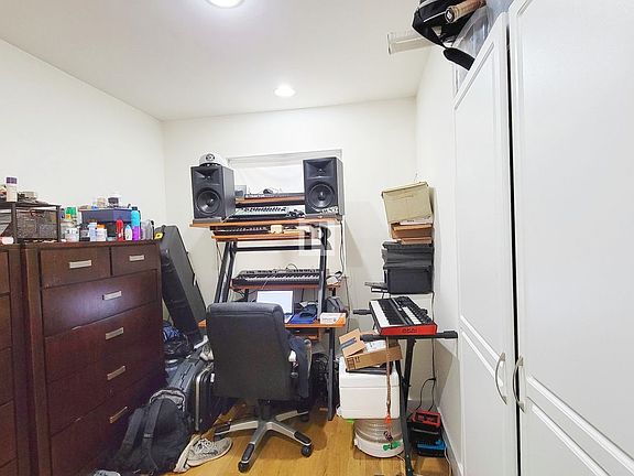 5th image of 126 Boerum St APT 1F