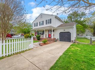 1 Chipper Ln, Hampton, VA 23664