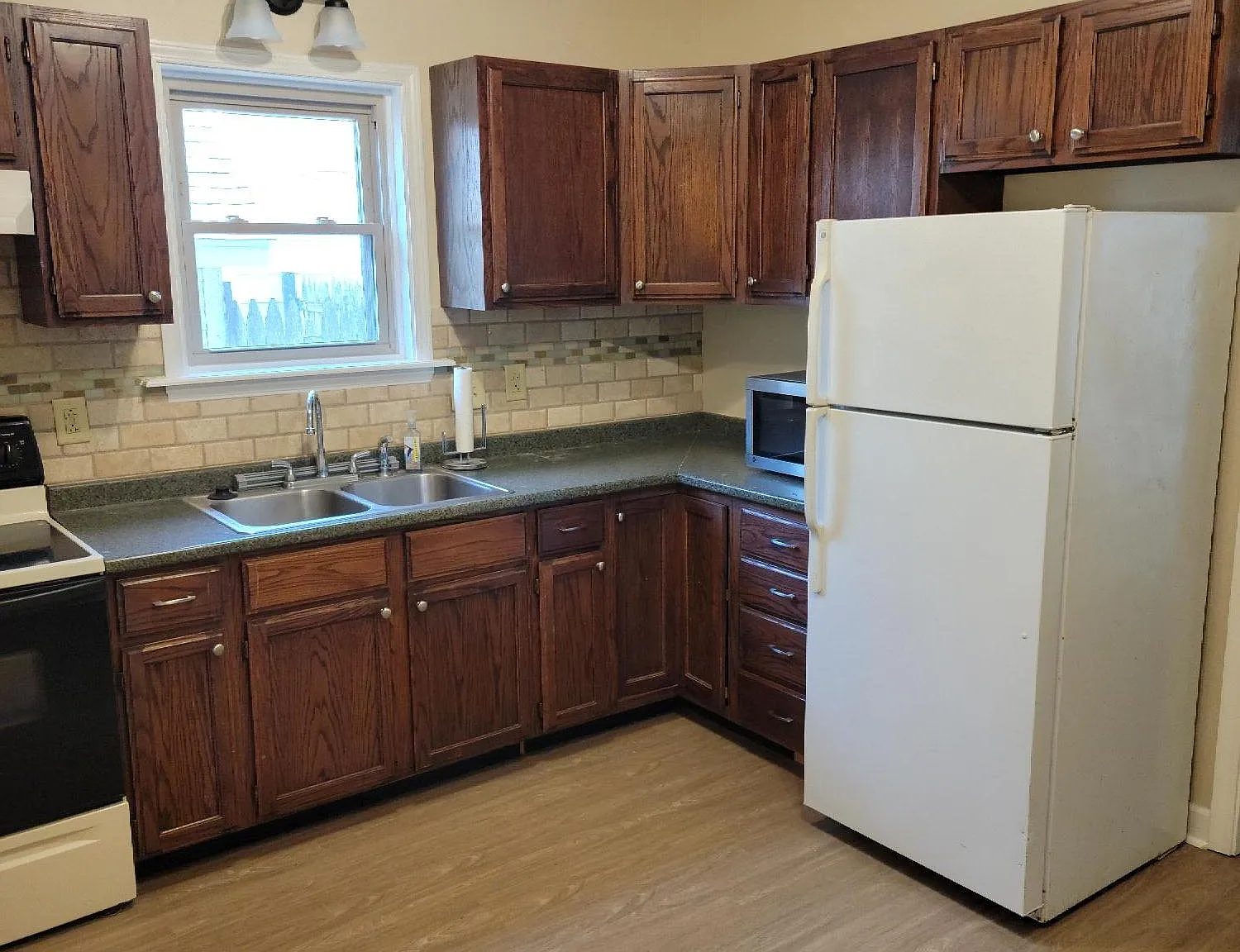 1 bed, 700 sqft, $825 — Photo 1