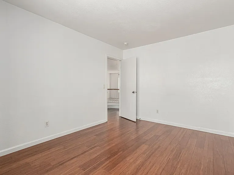12823 W Ash St — Photo 21