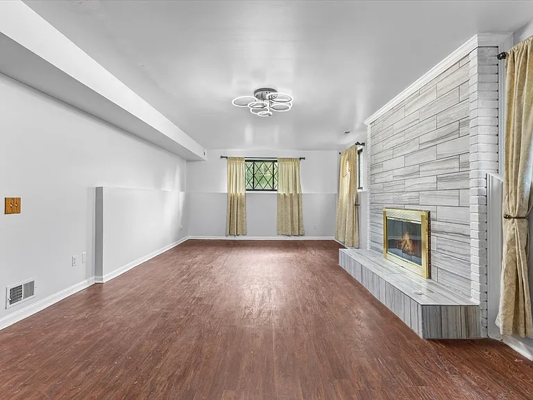 18129 Birch Dr — Photo 17
