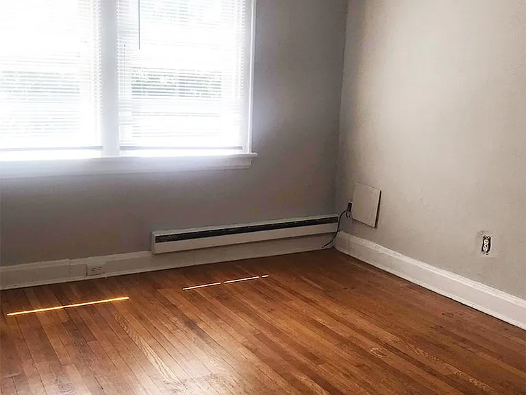 415-419-423 Probasco St — Photo 41