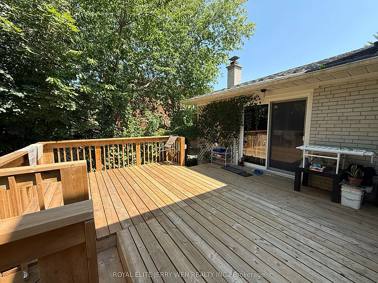 156 McNicoll Ave #BASEMENT — Photo 1