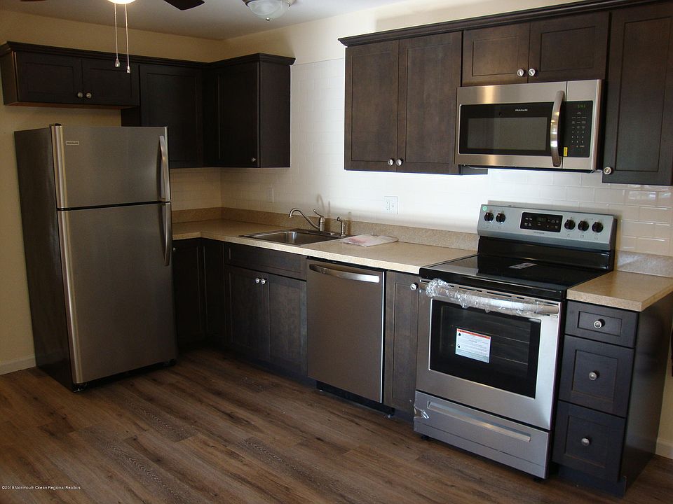 1st image of 249B Columbine Ave