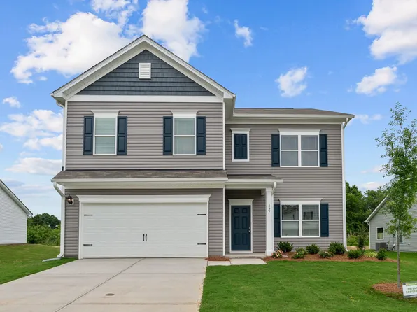 827 Biltmore Dr, Sanford, NC 27332