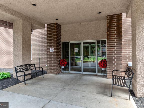 4th image of 860 Lower Ferry Rd Suite 3-B