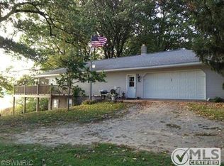 701 Cedar Lk, Marshall, MI 49068