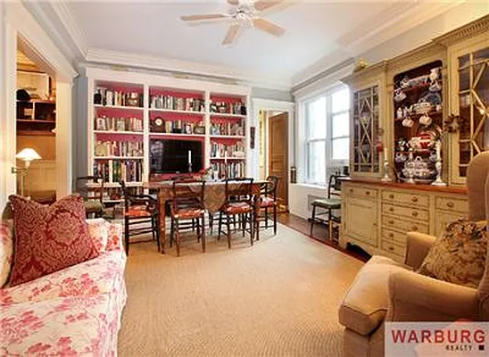 Sold by Warburg | media 6