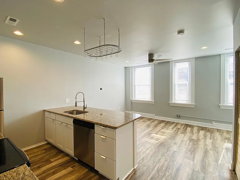 3001 W Cary St #A — Photo 17