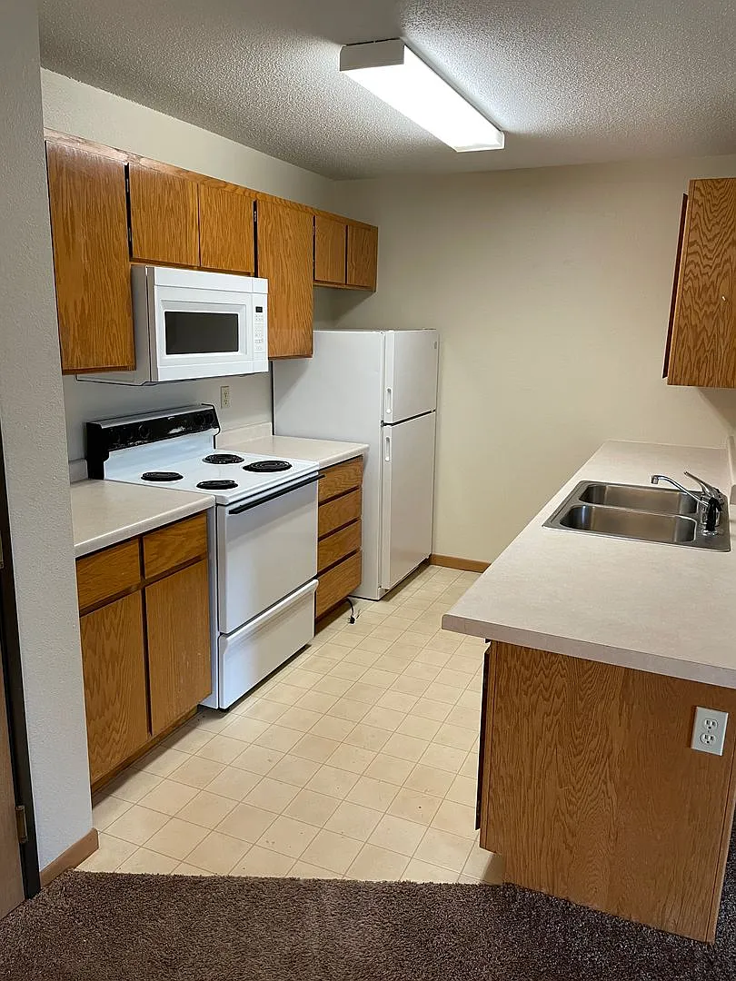 Two Bedroom — Photo 2
