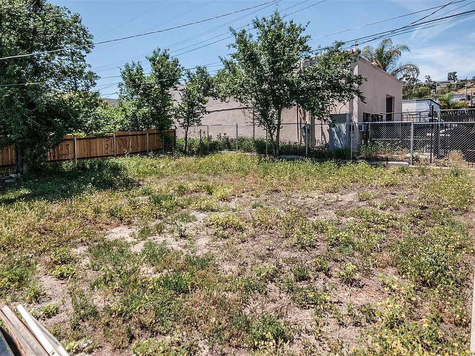 2nd image of 404 Millar Ave