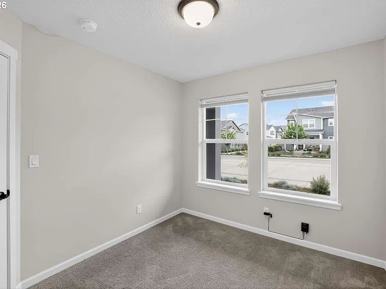 8176 SE Blanton St — Photo 10